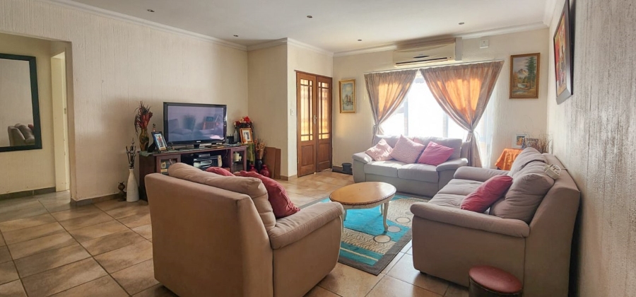 3 Bedroom Property for Sale in Meiringspark North West